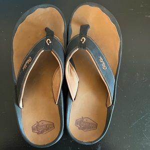 Olukai Rabbit Kekai Special Edition sandals